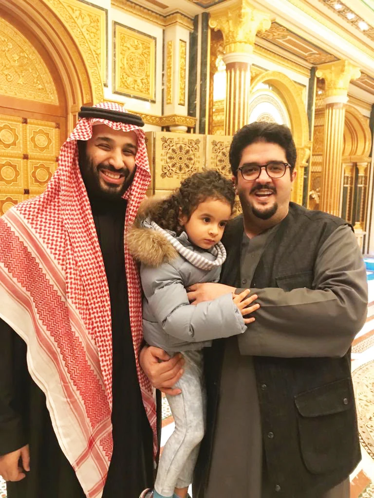 This heartwarming photo of Crown Prince Mohammed bin Salman with Prince Abdul Aziz bin Fahd and his daughter Al-Jawhara bint Abdul Aziz bin Fahd was tweeted by Prince Nawaf bin Faisal (@nawafbinfaisal) on Saturday.