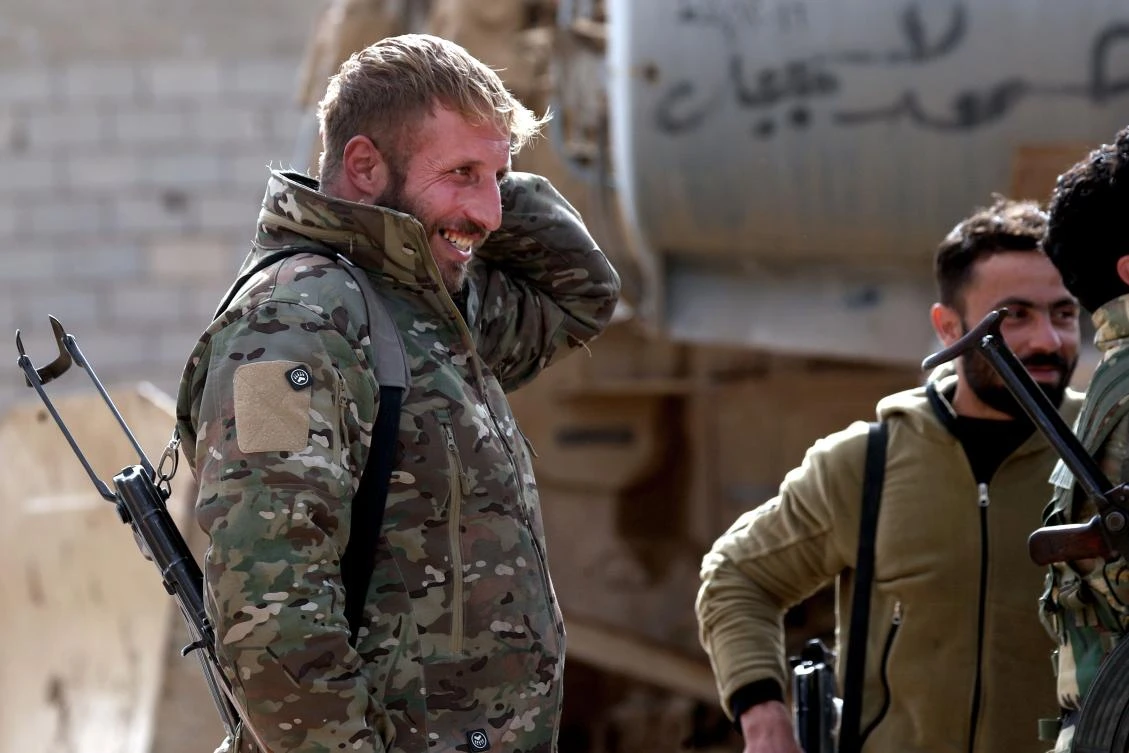 US-backed Syrian Democratic Forces (SDF) take a rest during an operation to expel Daesh extremists from their last bastion, in Baghouz in the eastern Syrian province of Deir Ezzor. (AFP)