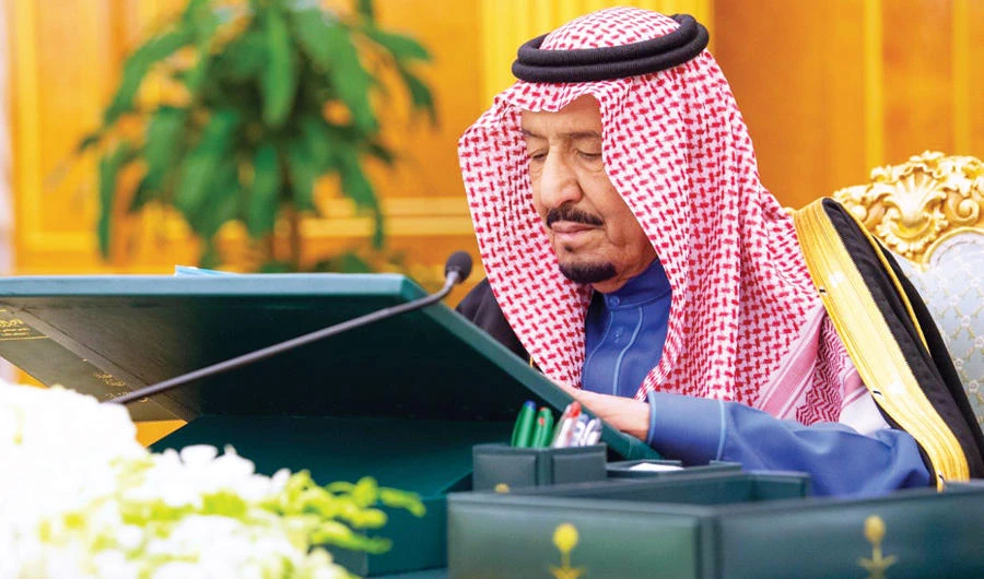 King Salman chairs the Cabinet session in Riyadh on Tuesday. (SPA)