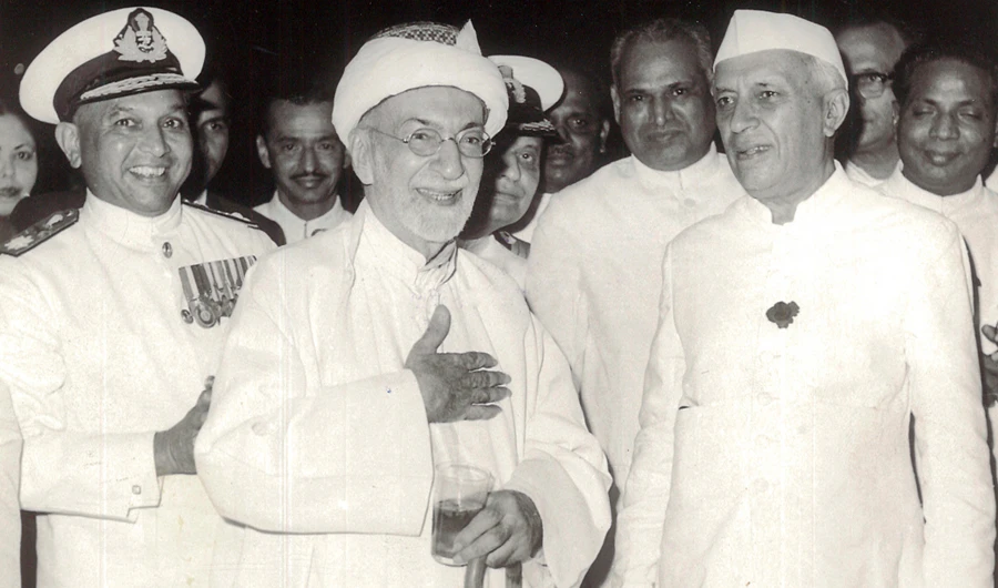 Mohammed Ali Zainal Alireza shares a lighter moment with India’s first Prime Minister Jawaharlal Nehru. (Photo/Supplied)