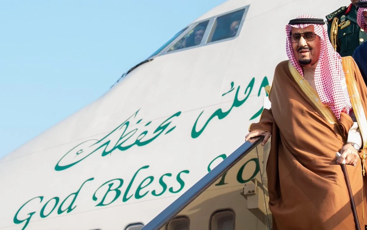 Saudi king arrives in Egypt on official visit
