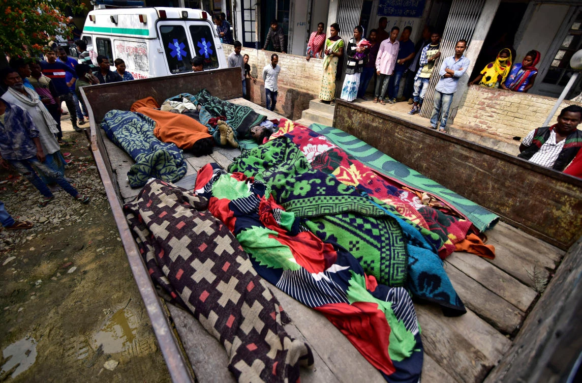 India toxic alcohol deaths jump to 156: police
