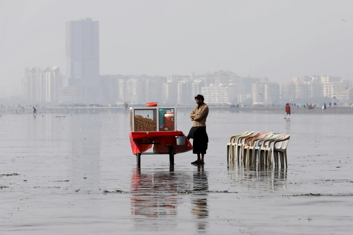 Water-stressed Pakistan looks for billions in donations to build dams