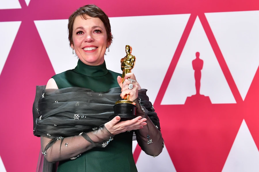 Film Review: ‘The Favourite’ is a triangular palace intrigue with an Oscar-winning lead