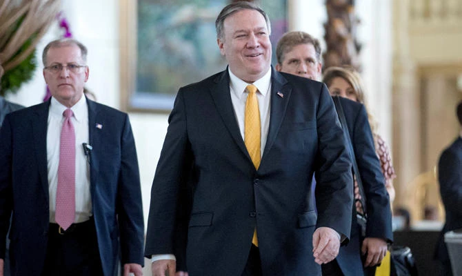 Pompeo says world should have eyes wide open about Chinese tech risks