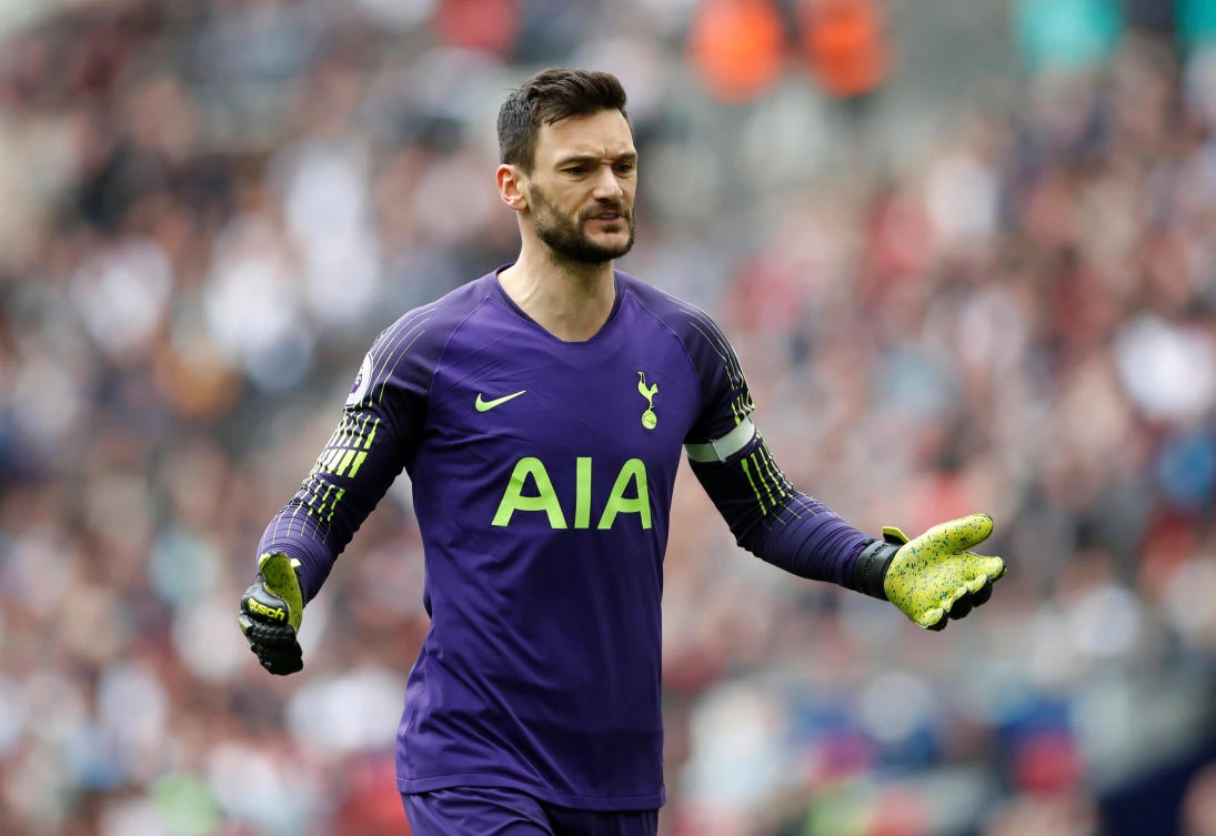 Tottenham's Hugo Lloris, who saved a late penalty to rescue a point against Arsenal at Wembley. (Reuters)