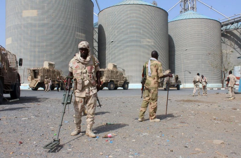 Chairman of Yemen’s High Relief Committee said the militias want to cut the access to relief assistance. (AFP)