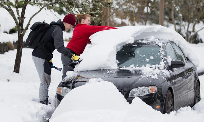 Snowbound Oregon man ate taco sauce packets, survived 5 days