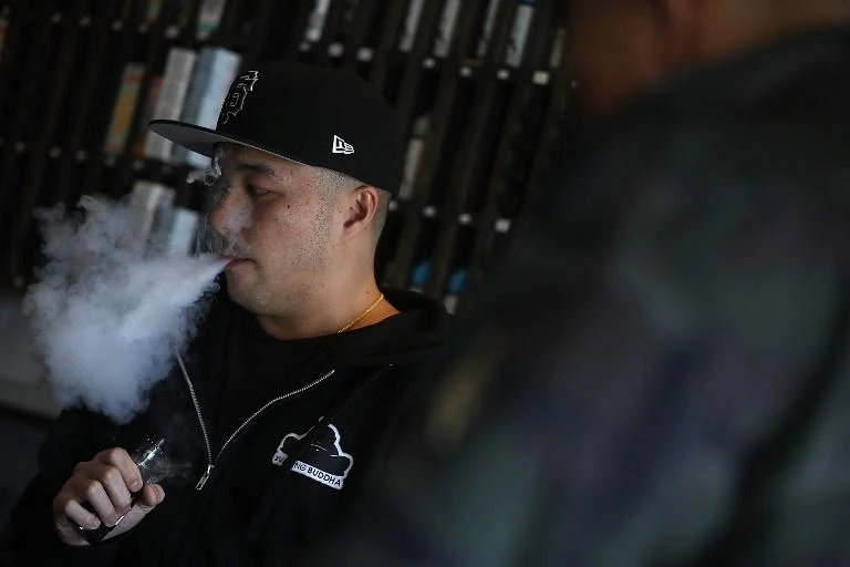 E-cigarette use linked to heart trouble: study