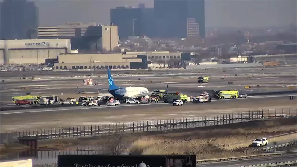 Plane makes emergency landing, passengers evacuated