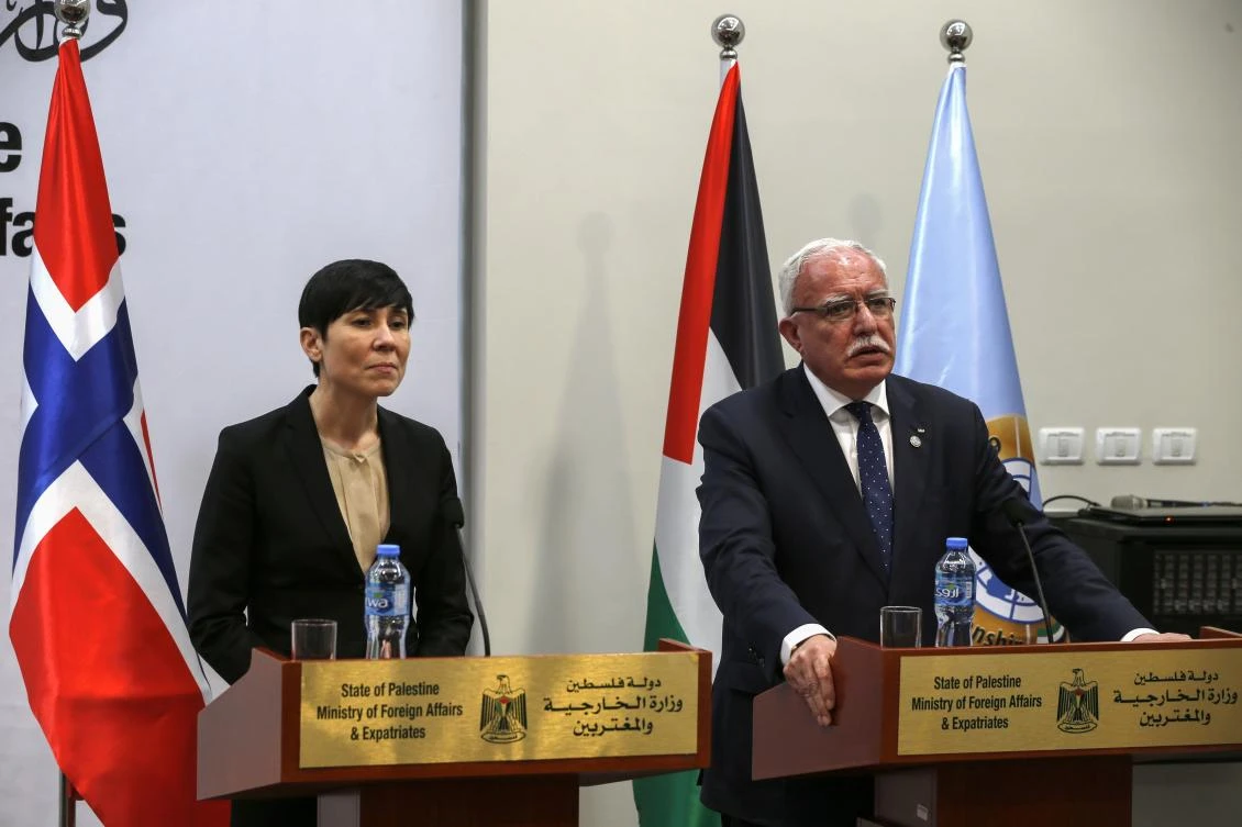 Palestinian Authority cuts back wages in tax, prisoner dispute with Israel