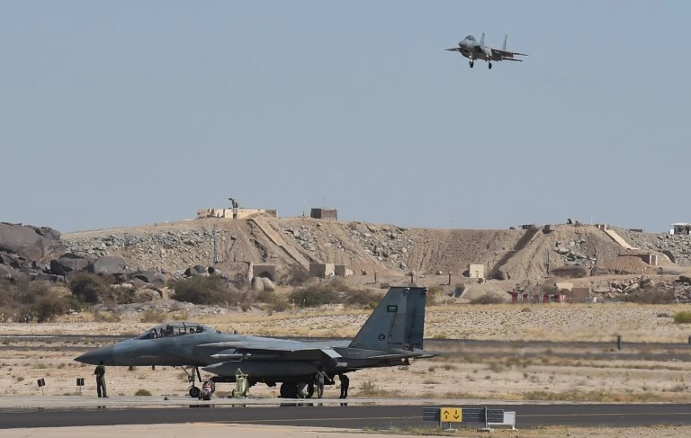 More than a dozen Houthis killed in clashes with government troops