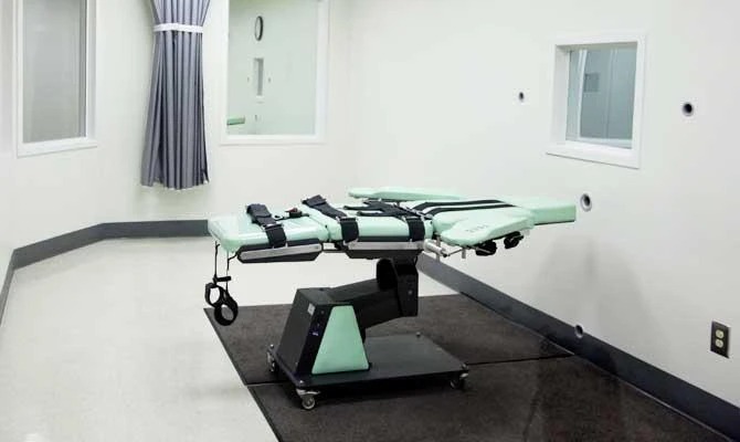 California governor places moratorium on executions