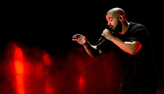 Drake takes time out of Paris concert to ‘share prayers’ for victims of New Zealand terror attack