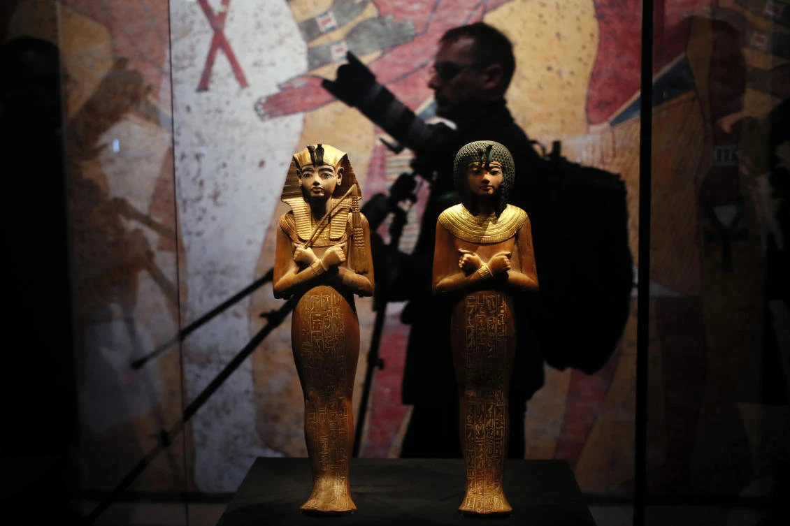 Treasures from Tutankhamun’s tomb on display in Paris