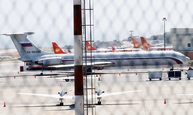 Russian air force planes land in Venezuela carrying troops: reports