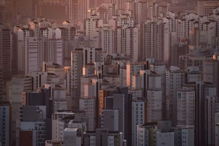 Some North Korean officials back at liaison office: Seoul