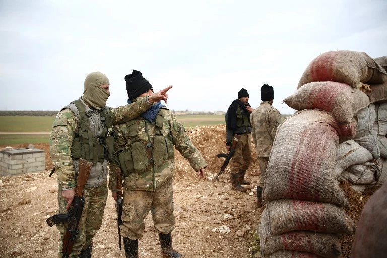 Daesh militants kill 7 US-backed fighters in Syria: commanders