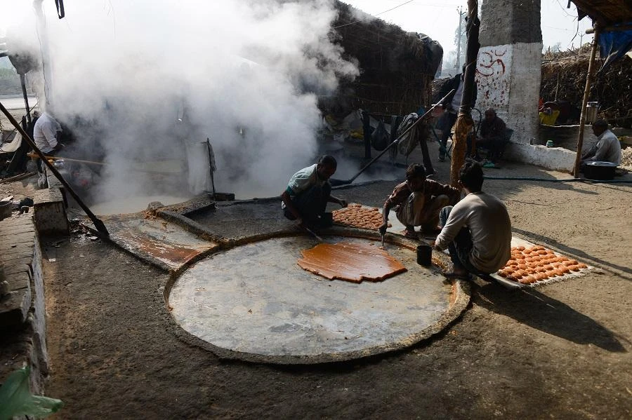 New Delhi has set a sugar export target of 5 million tons. (File/AFP)