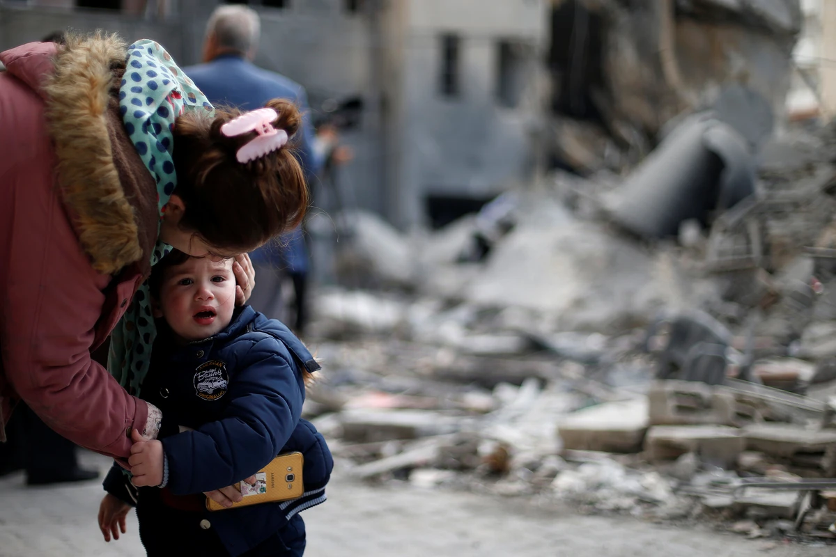 Uneasy calm holds in Gaza despite exchange of fire