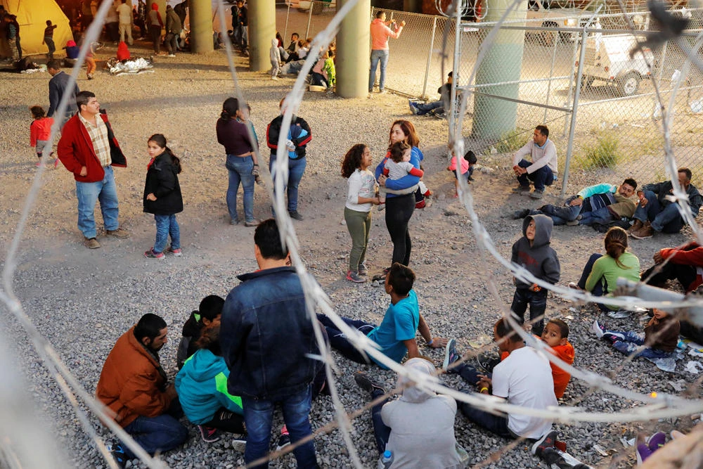 Trump cuts aid to Central American countries as migrant crisis deepens