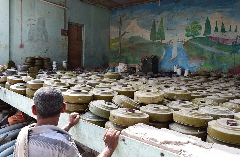 The vast number of landmines continues to pose a threat to the lives of Yemeni people. (File/AFP)