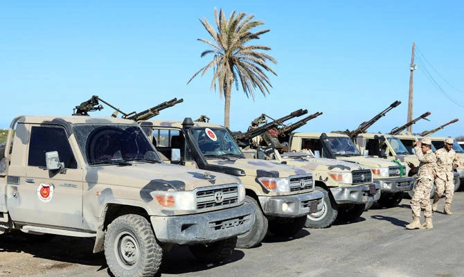 Military vehicles of Misrata forces, under the protection of Tripoli's forces, are seen in Tajura neighborhood, east of Tripoli, Libya April 6, 2019. (REUTERS)