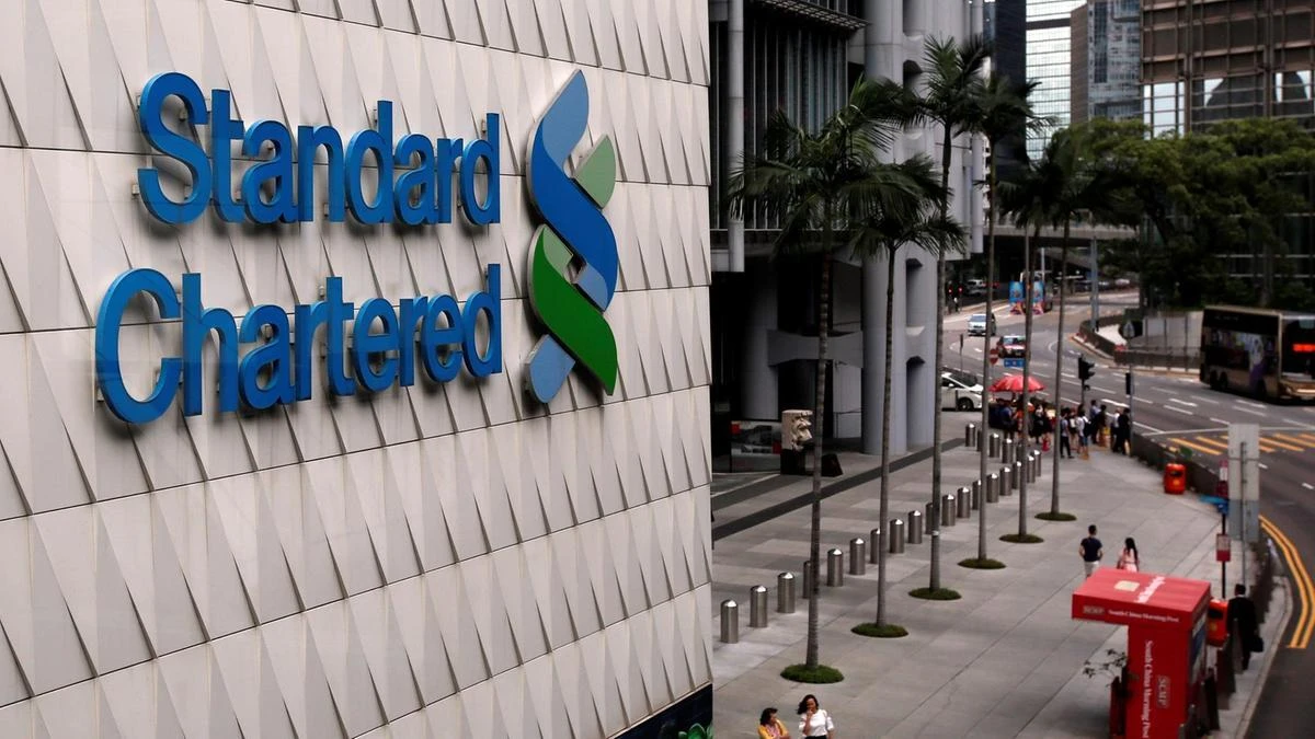 Standard Chartered said in February it had set aside $900 million for the potential resolution of violations of US sanctions and foreign exchange trading. (Reuters)