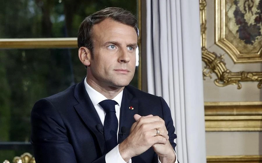 French President Emmanuel Macron met with representatives of Kurdish-led forces fighting Daesh. (File/AFP)