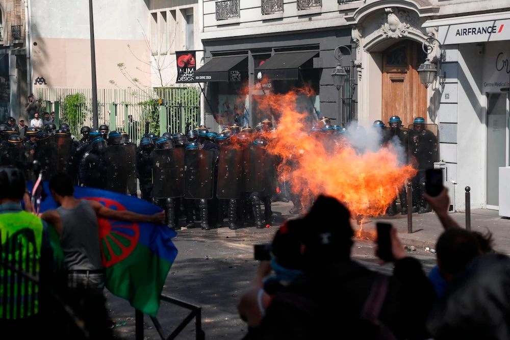 Yellow vest anger burns in France, fueled by Notre Dame fire