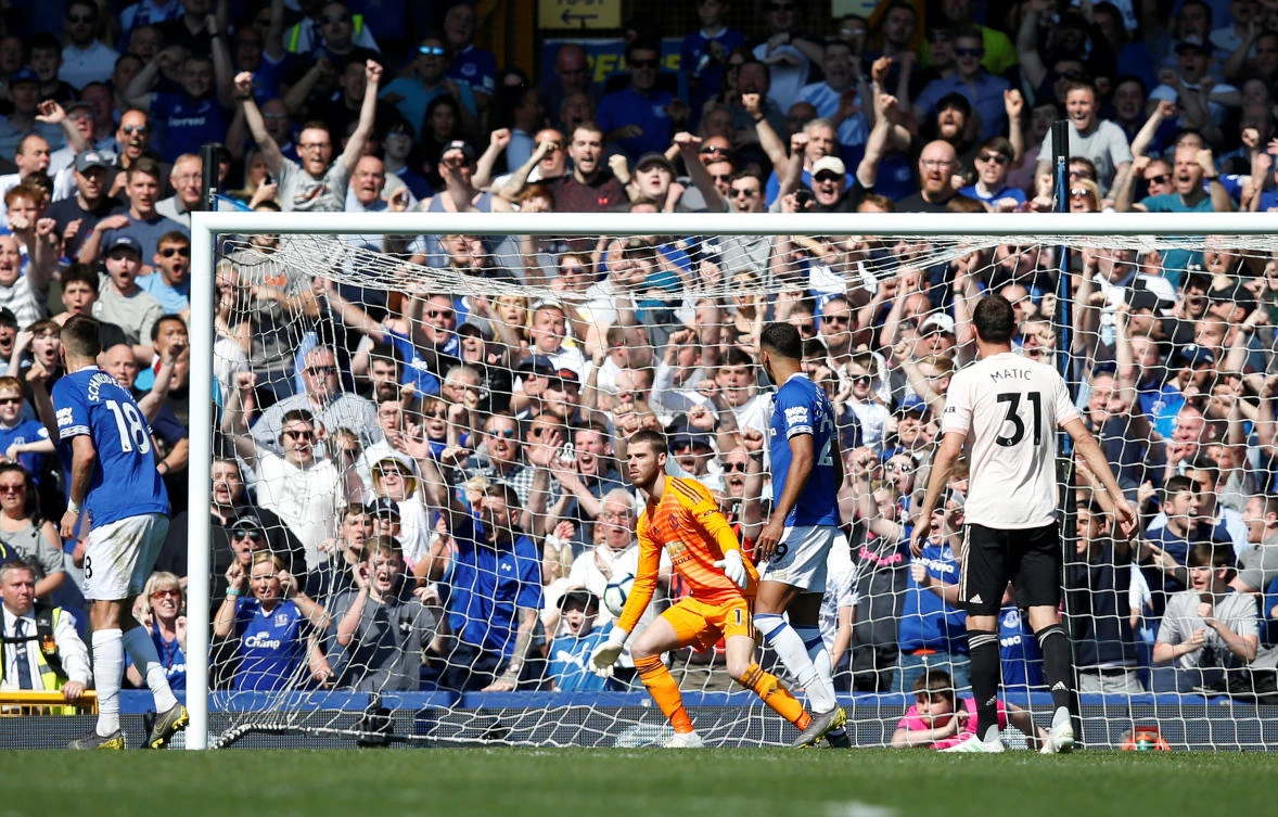 Manchester United's David de Gea reacts after Everton's Lucas Digne scored their third goal of four at Goodison Park in the Premier League clash. (Reuters)