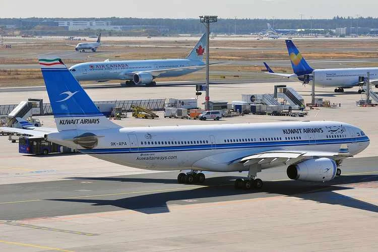 Kuwait Airways aircraft nose gets damaged while landing in Beirut airport