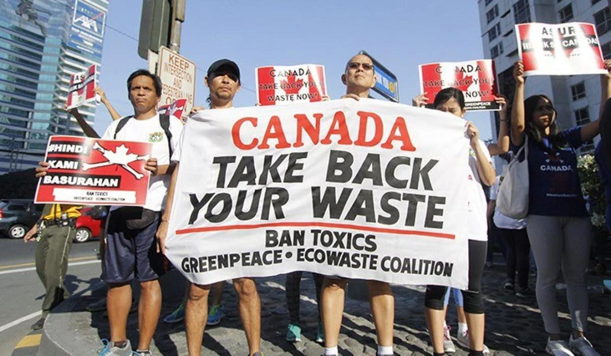 Philippines’ Duterte in war of words over Canada garbage row
