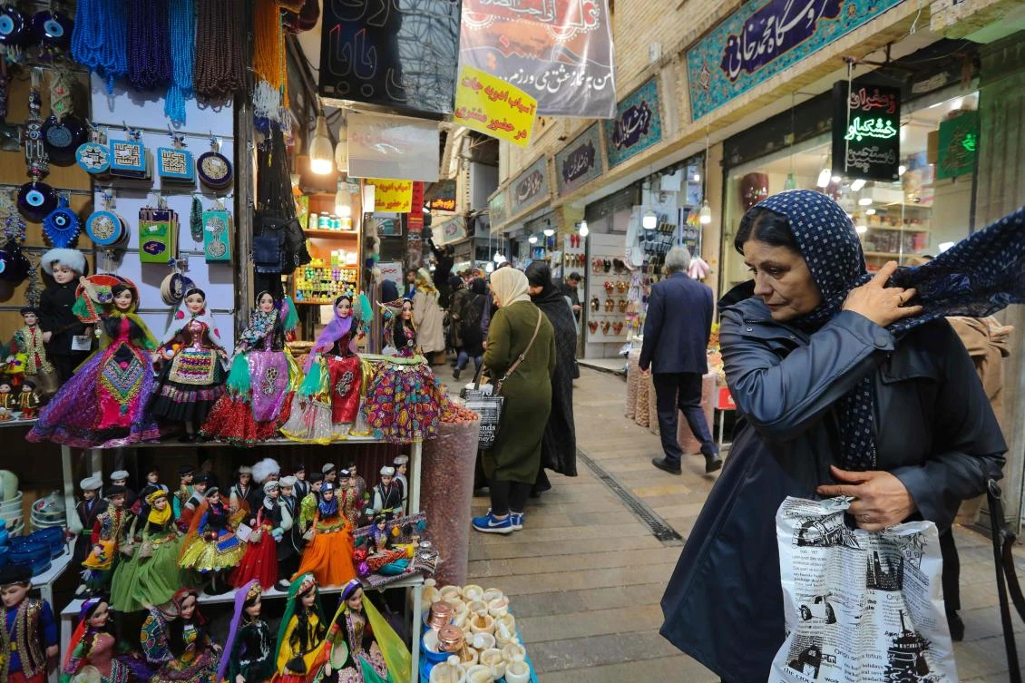 The White House announced yesterday it was calling an end to six-month waivers that had exempted several countries from unilateral US sanctions on Iranian oil exports. (AFP)