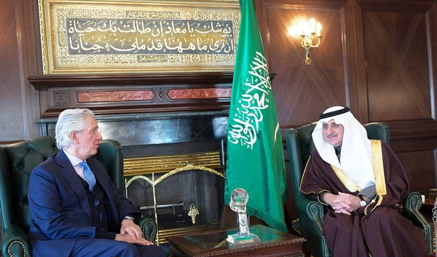 French Ambassador to Saudi Arabia Francois Gouyette meets Tabuk Gov. Prince Fahd bin Sultan bin Abdul Aziz. (SPA)