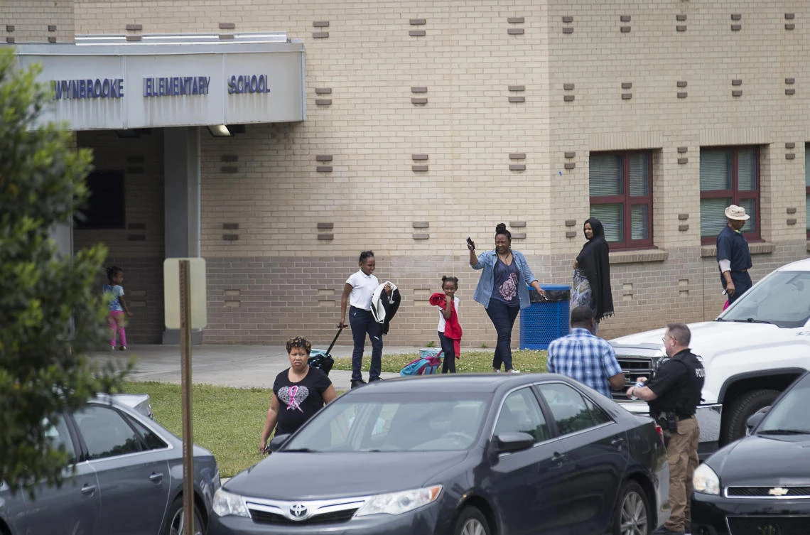 Ten US elementary students shot by pellet or BB gun