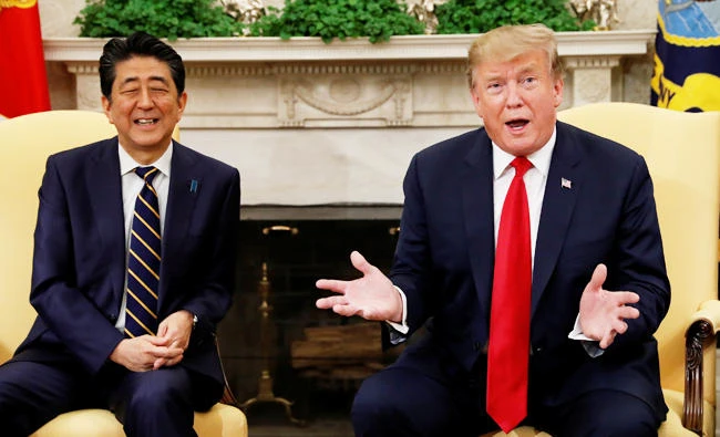 U.S. President Donald Trump meets with Japan's Prime Minister Shinzo Abe in the Oval Office at the White House in Washington, U.S., April 26, 2019. (REUTERS)