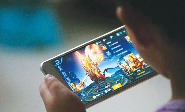Are our children becoming addicted to spending money on ‘loot box’ trend?