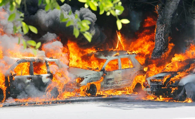 Cars burn after a poweful car bomb in Mogadishu, Somalia, Wednesday, April 17, 2019.(AP)