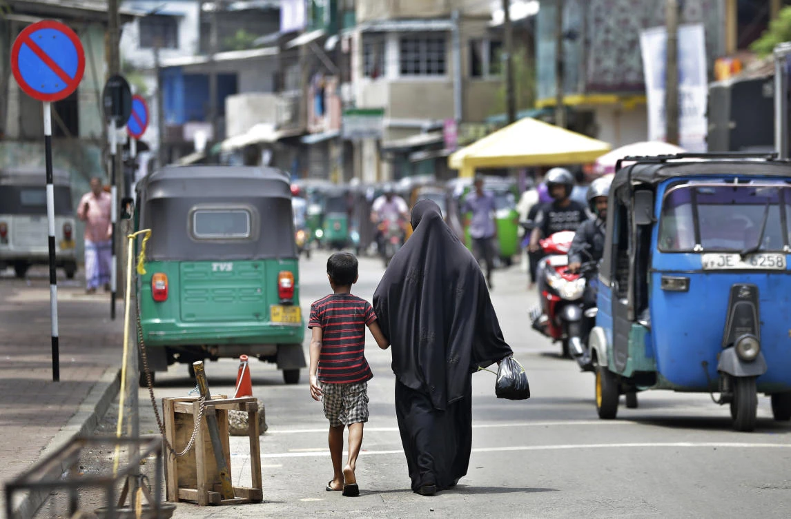 Sri Lanka bans women from covering faces in public