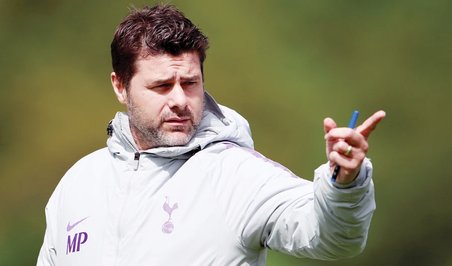 Tottenham manager Mauricio Pochettino during training on Monday. (Reuters)