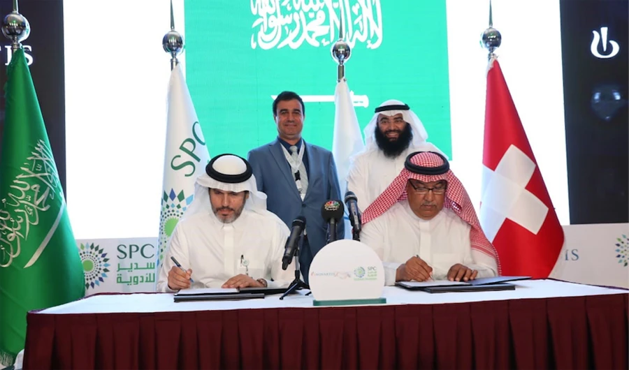 Dr. Othman Fahad Al-Mutlaq, general manager of Novartis, and Dr. Yasser Ibrahim Al-Obaida, CEO of Sudair Pharmaceuticals Company, at the signing ceremony.