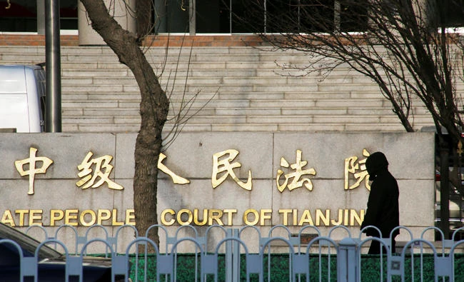 China sentences Canadian to death for drug offenses