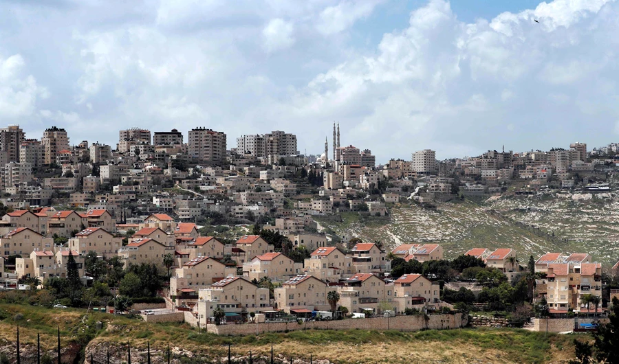 Palestinians face financial crisis as US prepares Mideast plan