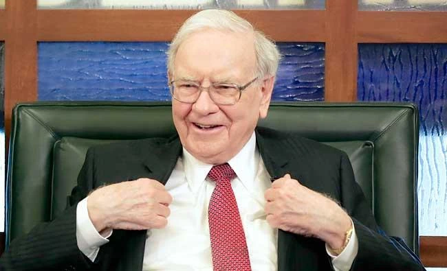 Warren Buffett: Beloved American billionaire with humility