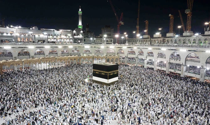 Muslim pilgrims circumambulate around the Kaaba, the cubic building at the Grand Mosque, in the Muslim holy city of Makkah, Saudi Arabia, in this August 28, 2017 file photo. (AFP)