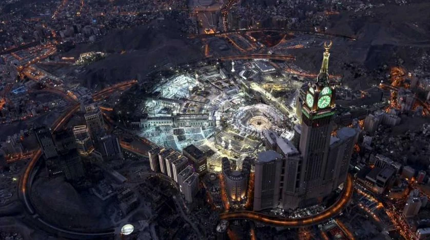 The city of Makkah lit up at night. (File photo/Reuters)