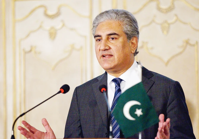 Pakistan FM denies report of Chinese military base