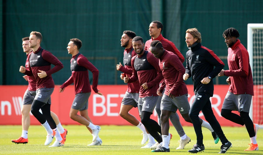 Liverpool's players take part in a team training session at Melwood in Liverpool, England on May 6, 2019, on the eve of their UEFA Champions League semi-final second leg football match against Barcelona. (AFP / Lindsey Parnaby)