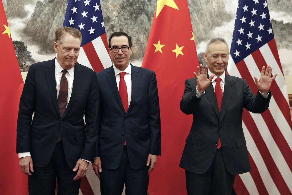 As trade truce collapses, US and China scramble to revive a deal